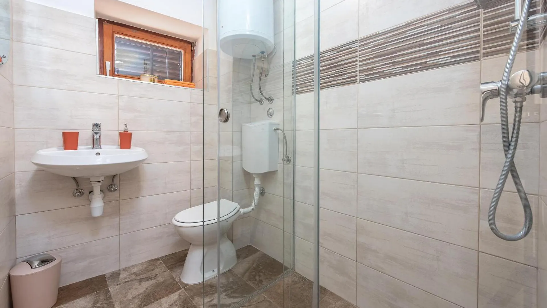 Pet Friendly Home In Nin With Kitchen Hébergement de vacances